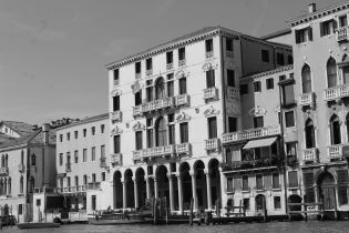 Blick auf die Geb�due bei der Grand Canal Tour